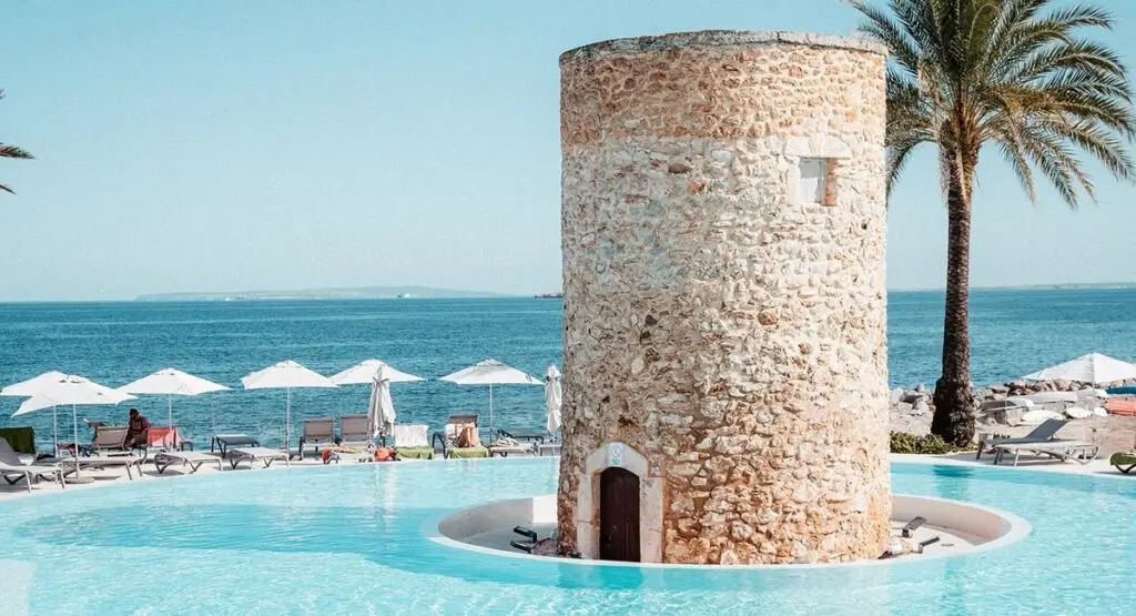 Hotel Torre del Mar: A Beachfront Gem in Ibiza
