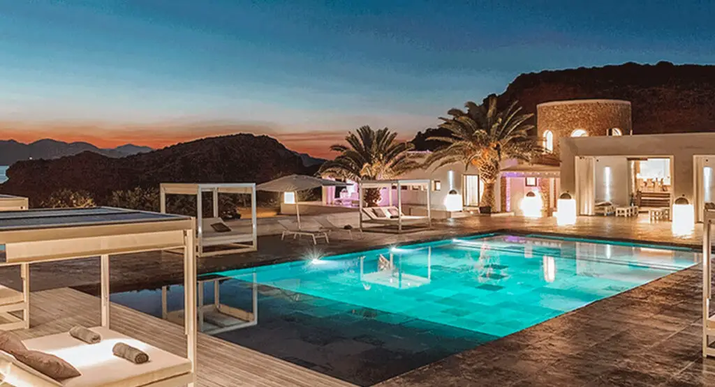 A Night in Paradise: The Most Expensive Airbnb in Spain