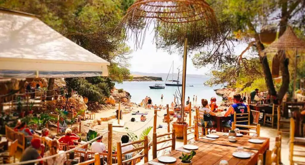 8 Places to Enjoy Tapas, Lunch or Dinner in Ibiza this April