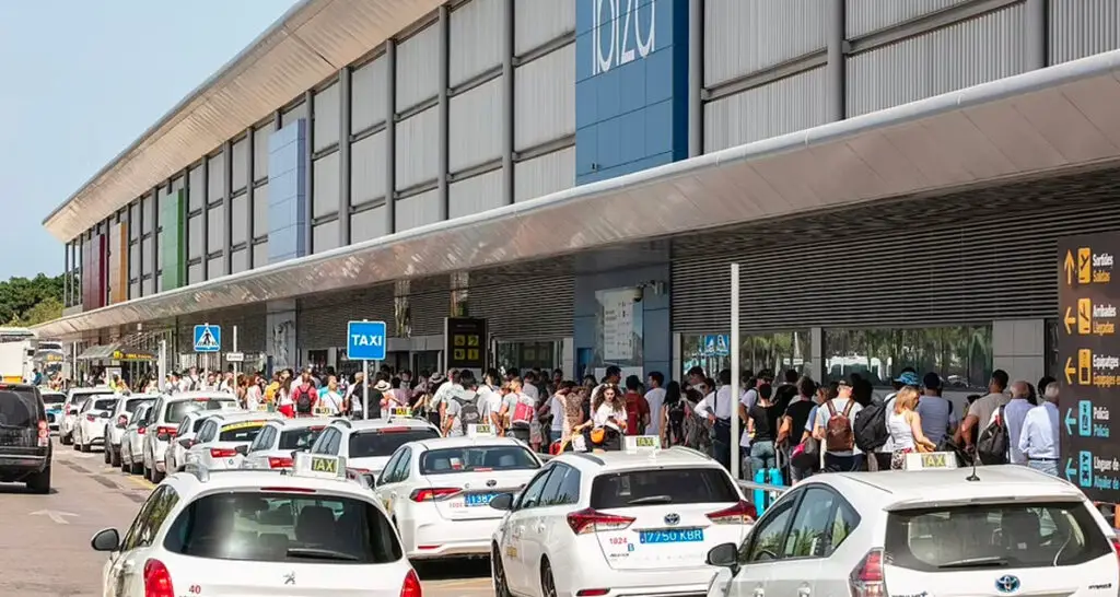 Chaos at Ibiza's Airport: Tourists suffer