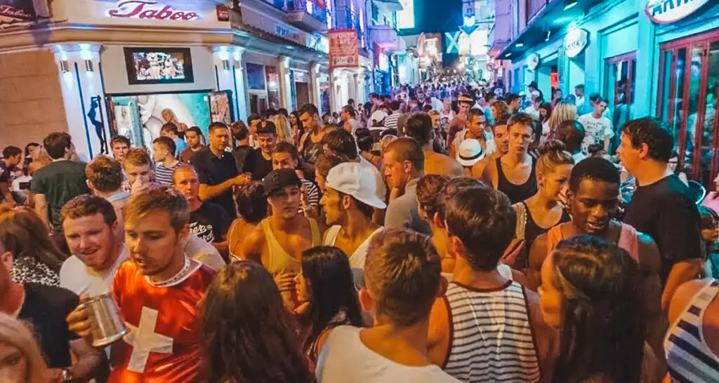 Why are there so many British people in San Antonio, Ibiza?