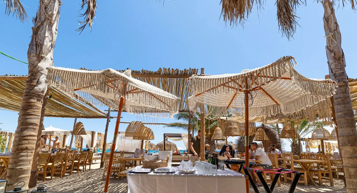 Zazú Ibiza: A Gastronomic Oasis in Playa d’en Bossa