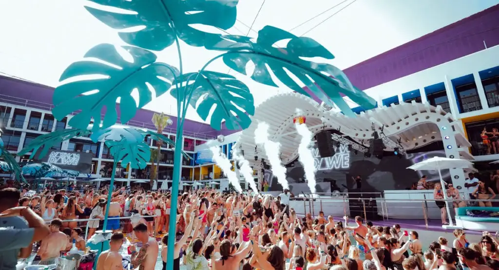 Daydreamers at Ibiza Rocks