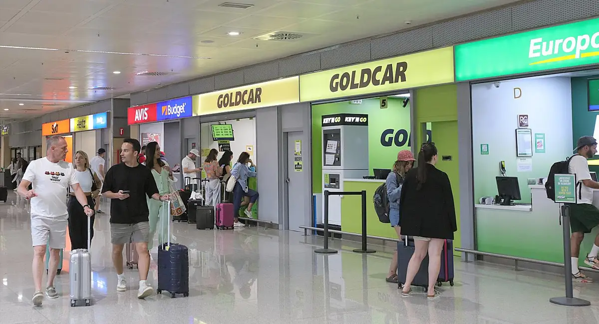 Flight Delays and Cancellations at Ibiza Airport Due to Heavy Rain